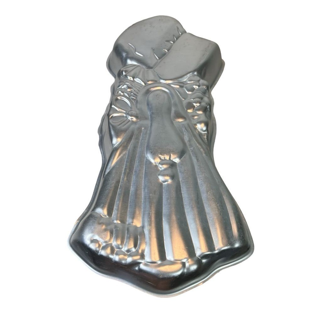 Wilton’s 1975 Holly Hobbie Cake Pan American Greetings Birthday Nostalgia